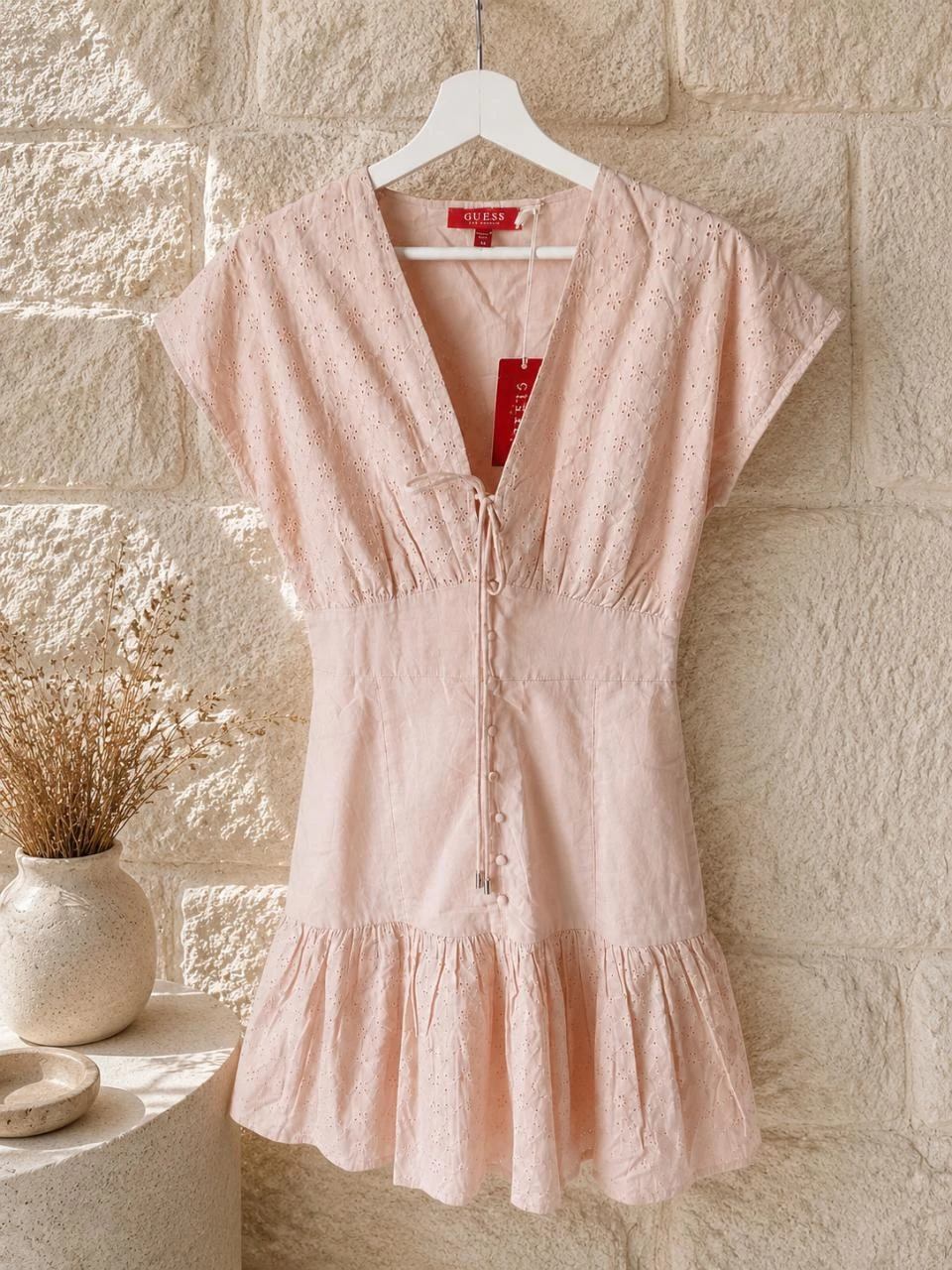 Robe broderie anglaise GUESS Taille XS – ultra féminine & tendance ete romantiqu